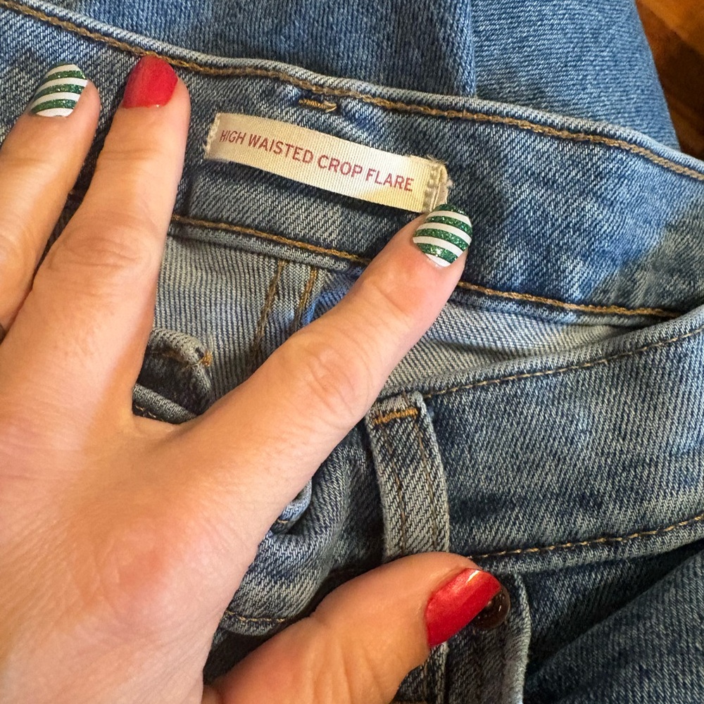 Levi’s High Waisted Crop‎ Flare Jeans Medium Wash (0374) - Picture 7 of 8